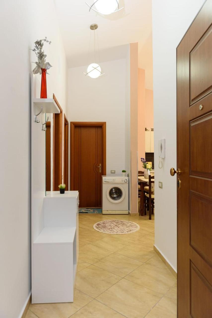 Apartamento Veliu's *