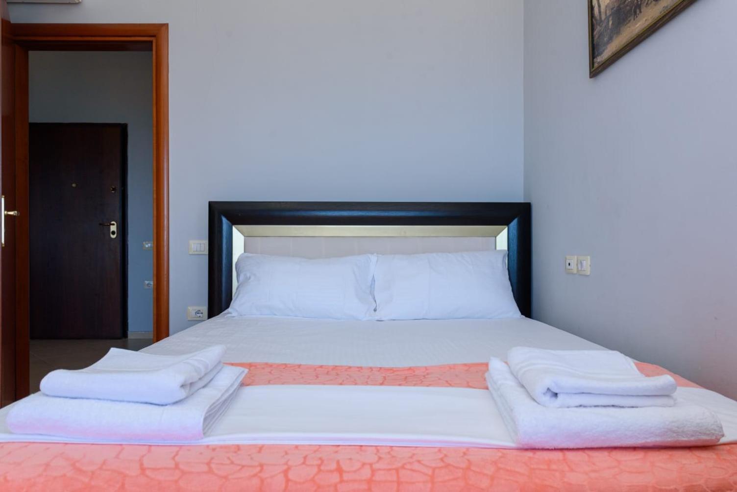 Veliu's Apartamento *